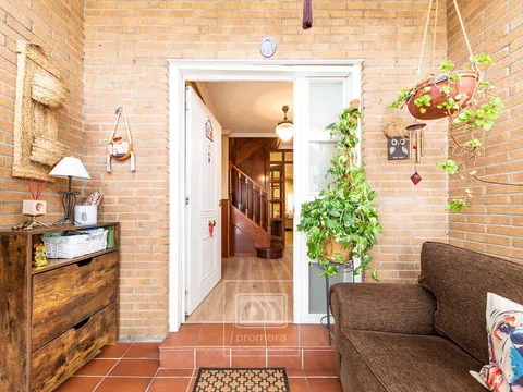 Semi-detached house - Photo 13