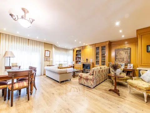 Semi-detached house - Photo 3