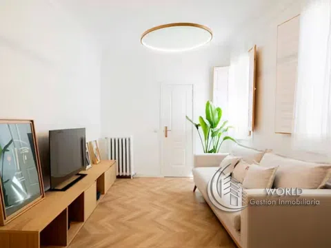 Flat - Photo 2