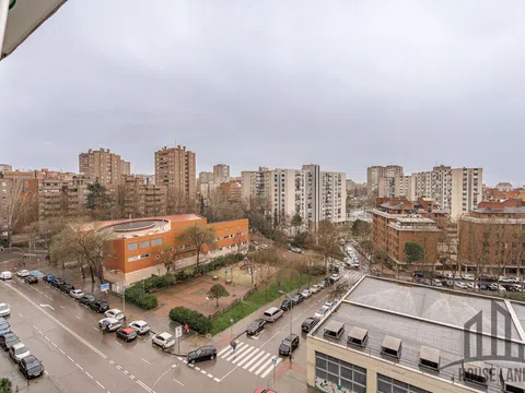 Flat in avenida del Doctor García Tapia - Photo 15