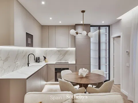 Flat in calle Velázquez - Photo 2