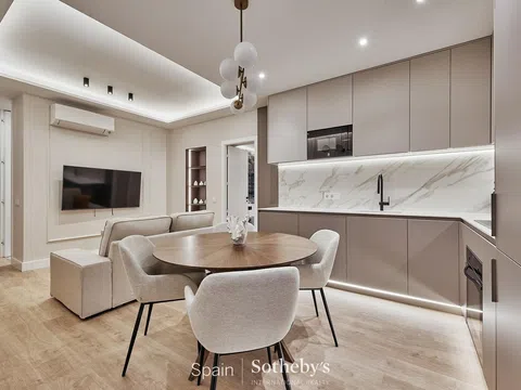 Flat in calle Velázquez - Photo 3