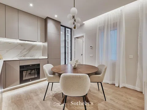 Flat in calle Velázquez - Photo 4