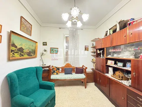 Flat in calle Laín Calvo - Photo 19