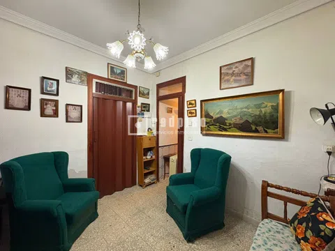 Flat in calle Laín Calvo - Photo 4