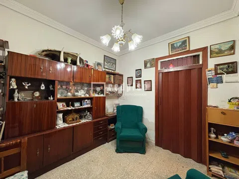 Flat in calle Laín Calvo - Photo 5