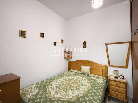 Flat in calle Laín Calvo - Photo 9