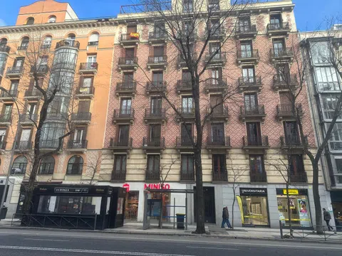 Flat in calle del Conde de Peñalver - Photo 2