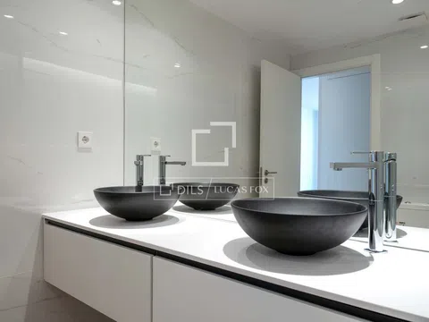 Penthouse in paseo de la Dirección - Photo 17