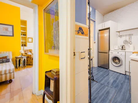 Flat in calle de Santa Bárbara - Photo 15