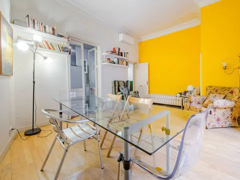 Flat in calle de Santa Bárbara - Photo 3