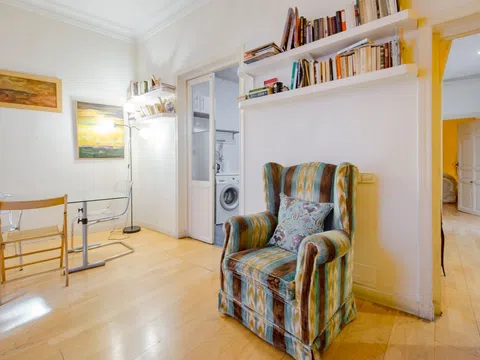 Flat in calle de Santa Bárbara - Photo 4
