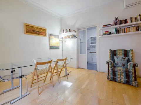 Flat in calle de Santa Bárbara - Photo 5