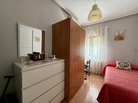 Flat in calle Cascaes - Photo 8