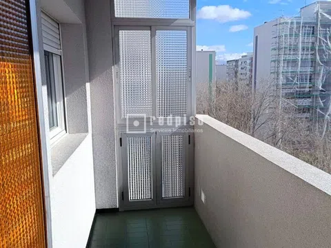 Flat - Photo 2