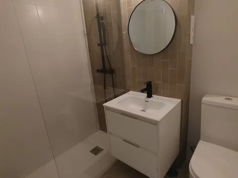 Flat in calle Rafael Finat - Photo 17