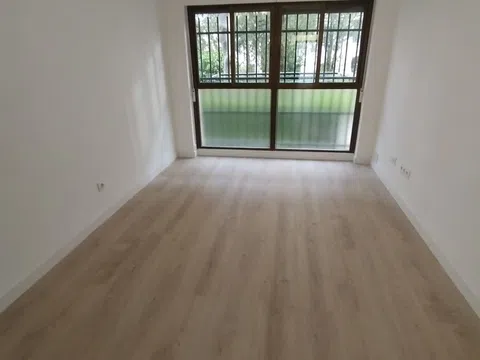 Flat in calle Rafael Finat - Photo 9