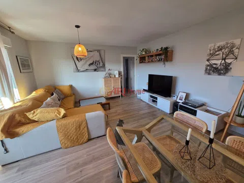 Flat in calle Alcalá - Photo 2