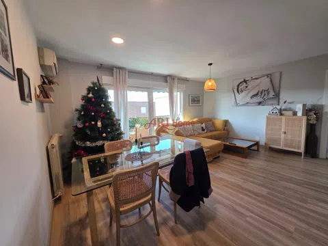 Flat in calle Alcalá - Photo 6