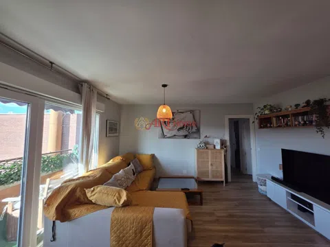Flat in calle Alcalá - Photo 9