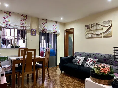 Flat in calle Encarnación Oviol - Photo 4
