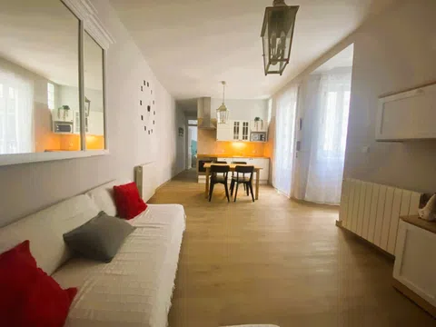Flat in calle de la Cava Alta - Photo 2