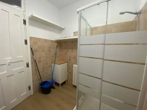 Flat in calle de la Cava Alta - Photo 11