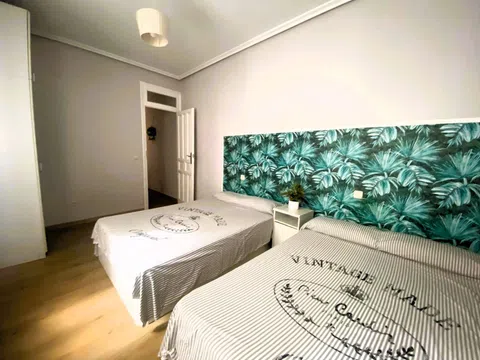 Flat in calle de la Cava Alta - Photo 12