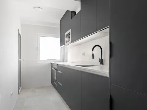 Flat in calle de Arcos de Jalón - Photo 3