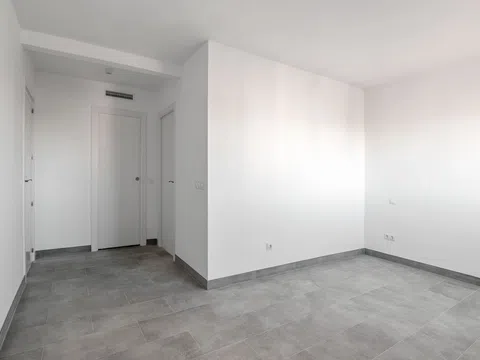 Flat in calle de Arcos de Jalón - Photo 5