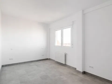 Flat in calle de Arcos de Jalón - Photo 6