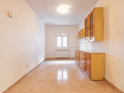 Flat in calle Piqueñas - Photo 8