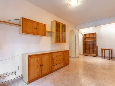 Flat in calle Piqueñas - Photo 9
