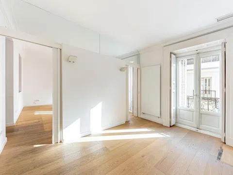 Flat in calle de Villalar - Photo 5