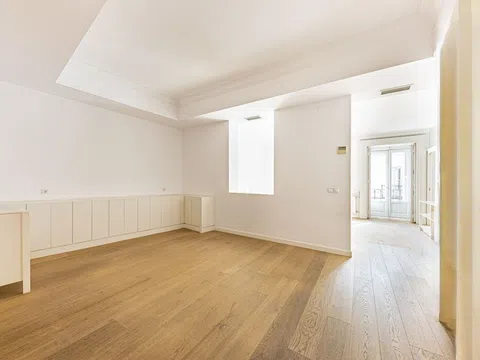 Flat in calle de Villalar - Photo 7