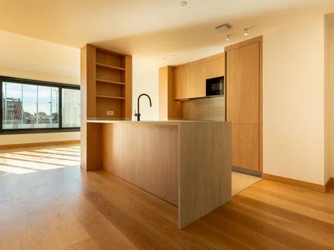 Flat in calle de Santa Engracia - Photo 2