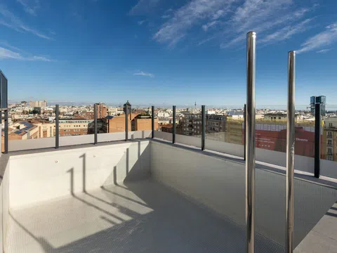 Flat in calle de Santa Engracia - Photo 19