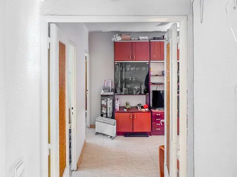 Flat in CL Poeta Blas De Otero - Photo 8