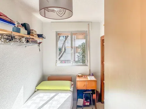 Flat in CL Poeta Blas De Otero - Photo 9