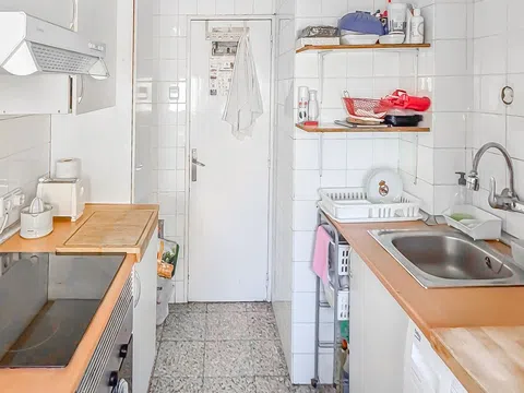 Flat in CL Poeta Blas De Otero - Photo 10