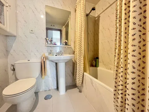 Flat in avenida de Ramón y Cajal - Photo 7