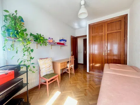 Flat in avenida de Ramón y Cajal - Photo 8