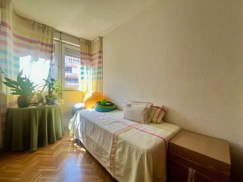 Flat in avenida de Ramón y Cajal - Photo 10