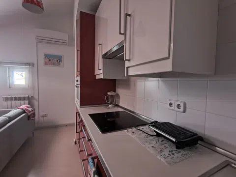 Flat in calle de San Carlos - Photo 9