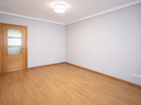 Flat - Photo 2