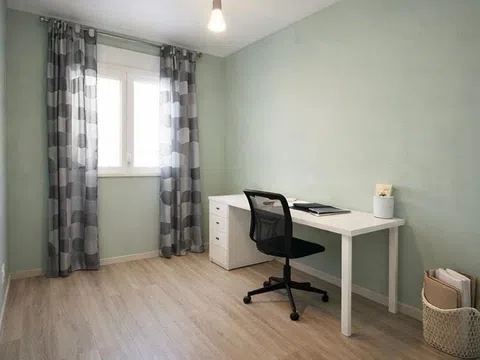 Flat - Photo 3