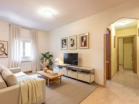 Flat in calle Piqueñas - Photo 2