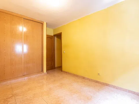 Flat in calle Piqueñas - Photo 12