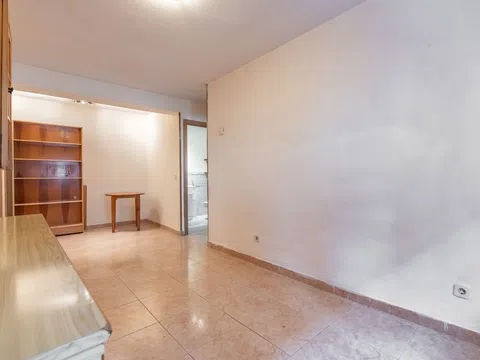 Flat in calle Piqueñas - Photo 6