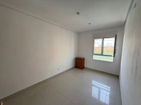 Flat in calle de Tablada - Photo 5